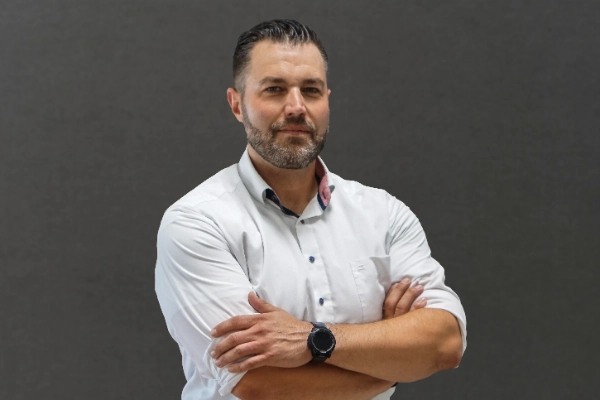 Alexander Elsen | Head of Amloy and AMS